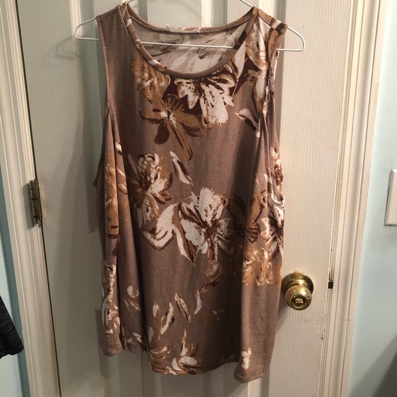Taupe Floral open shoulder top size small - Picture 3 of 5